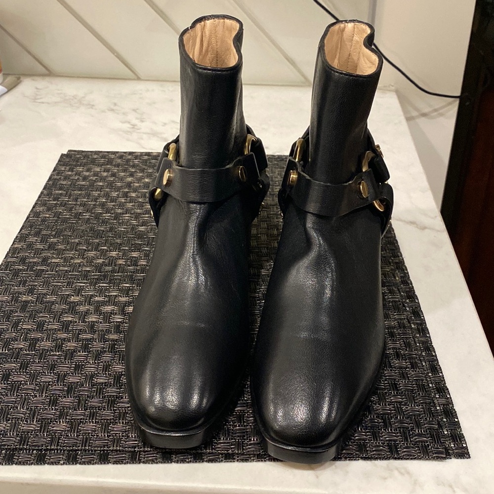 Stuart Weitzman Black Leather Expert Moto Boots S7